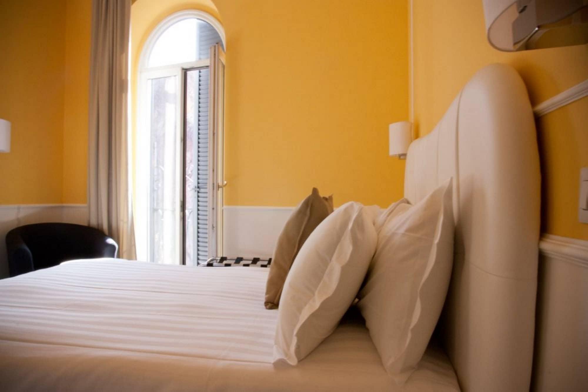 Roma Resort Trevi Bagian luar foto