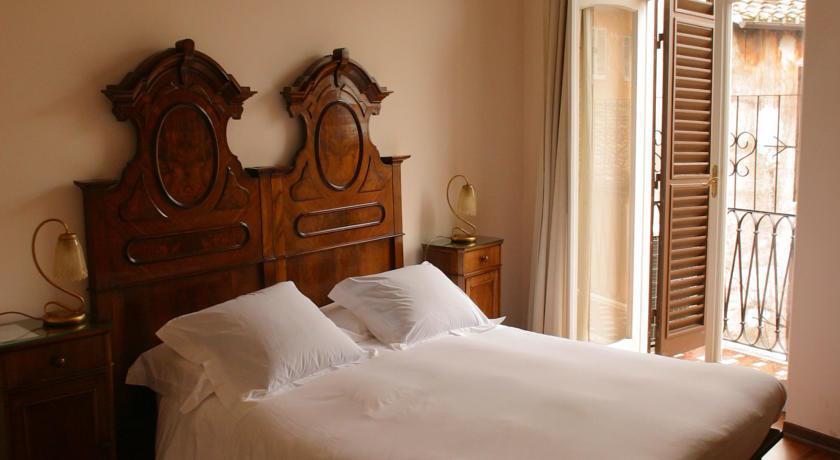 Roma Resort Trevi Bagian luar foto