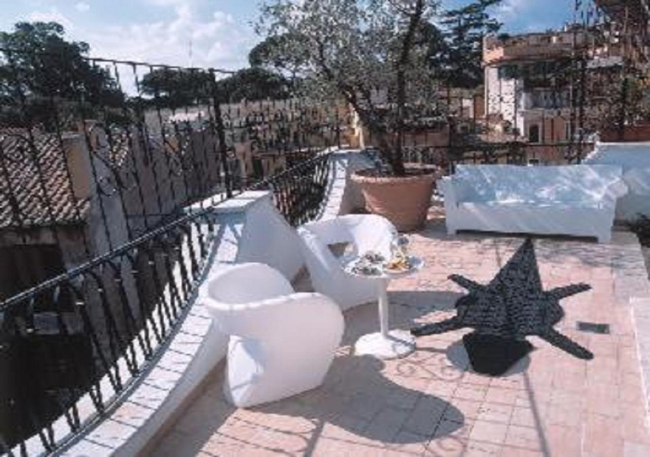 Roma Resort Trevi Bagian luar foto